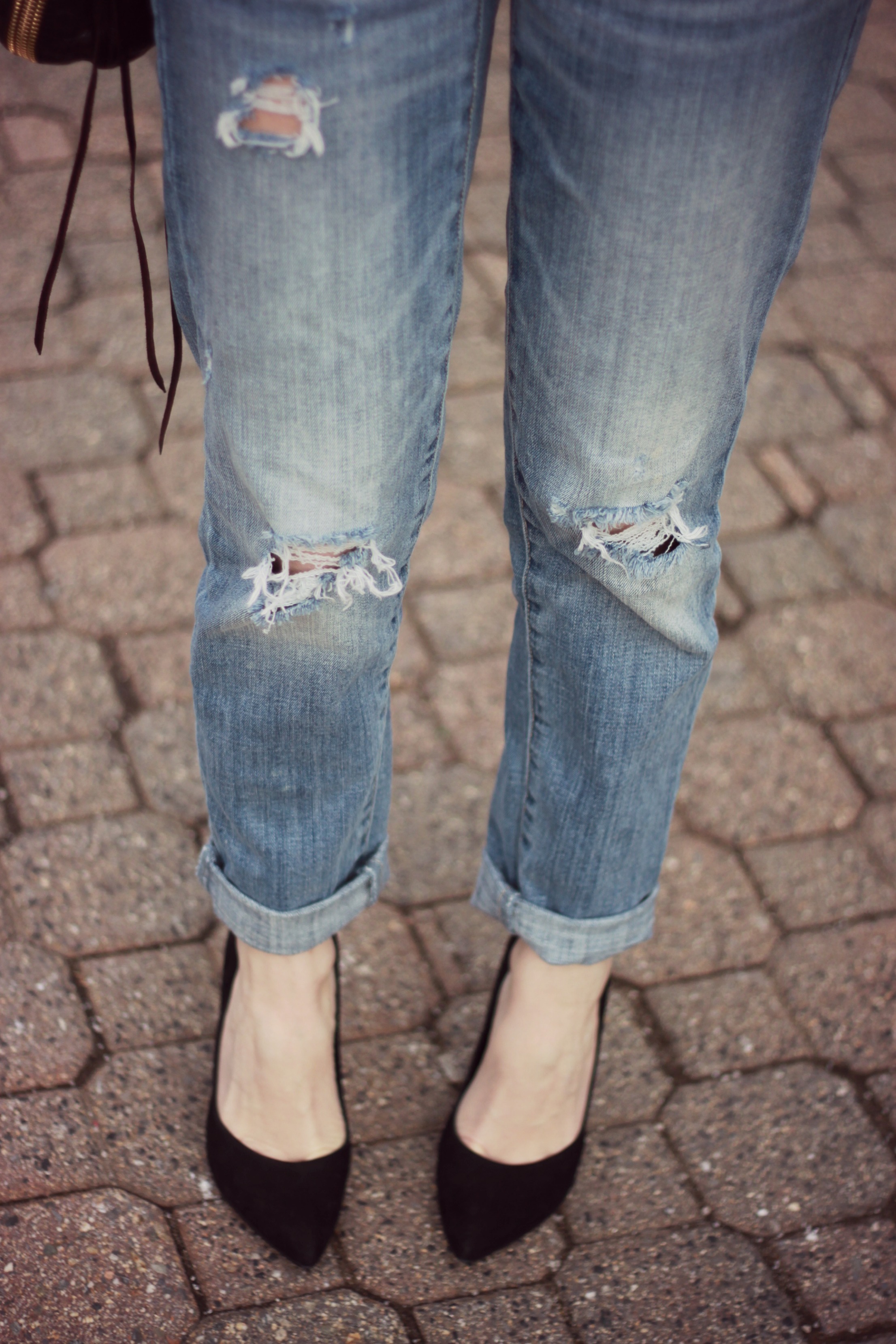 Oh So Glam: Distressed Jeans