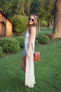 Oh So Glam: Long Lace