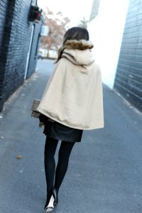 Oh So Glam: Holiday Cape