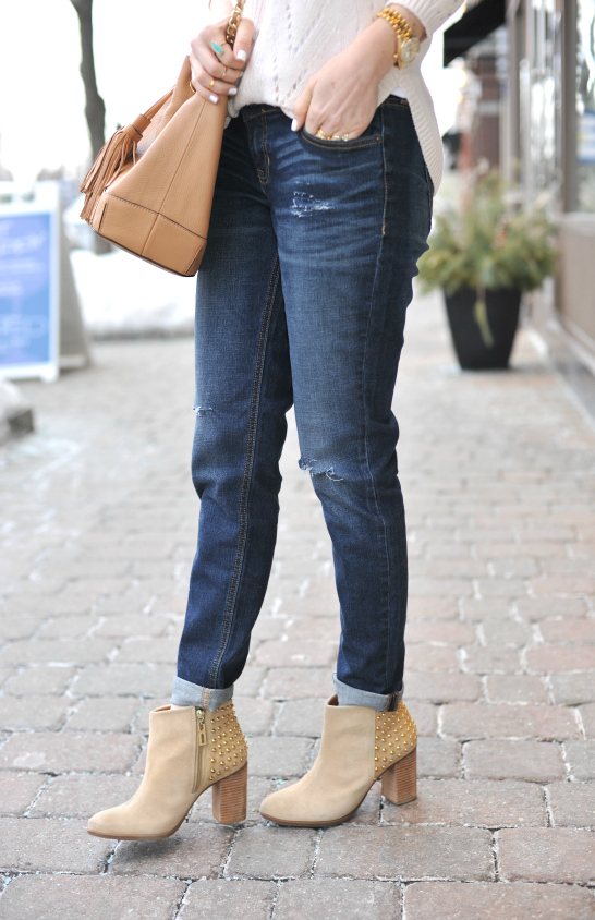 Boyfriend Jeans & Bucket Bags - Oh So Glam