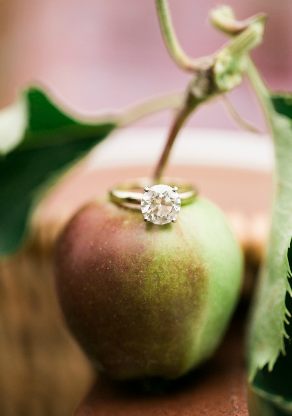 Oh So Glam Engagement Ring | Photos by Rebecca Arthurs