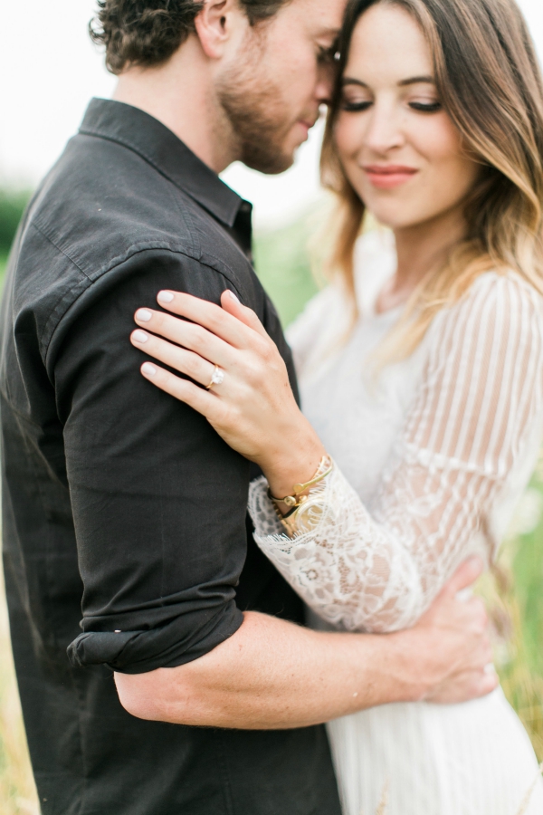 Oh So Glam Engagement Photos | Photos by Rebecca Arthurs