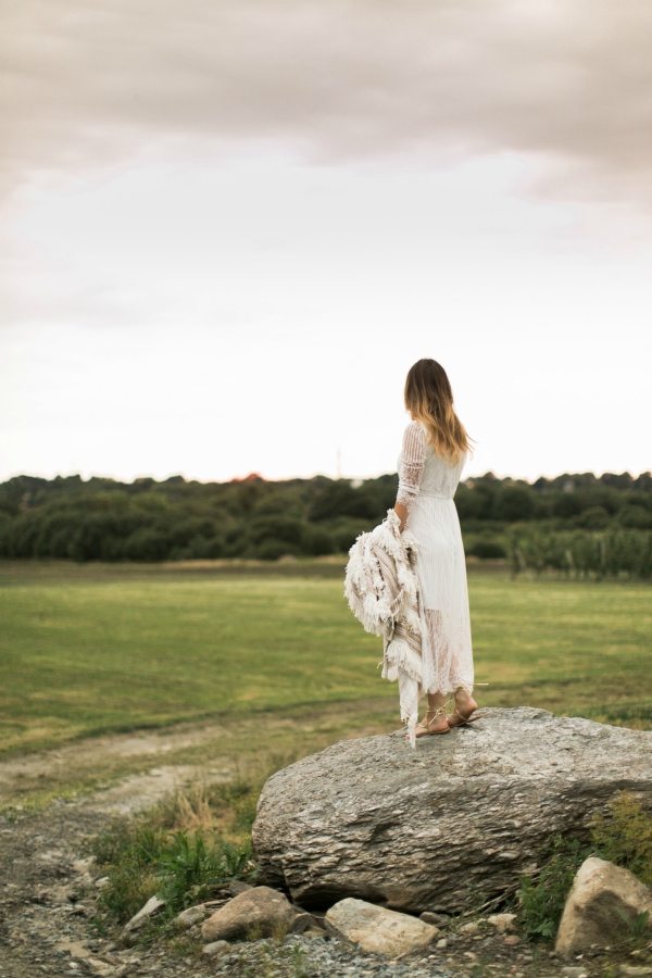 Oh So Glam Engagement Photos | Photos by Rebecca Arthurs