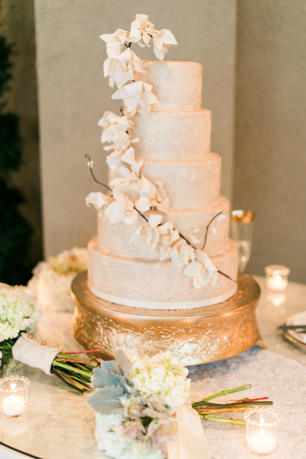 Oh So Glam Wedding Cake