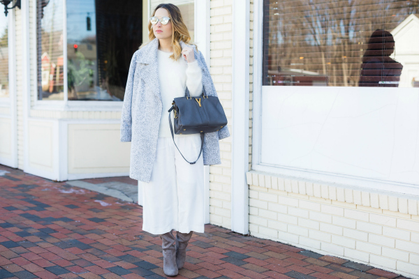 Grey and White Winter Outfit