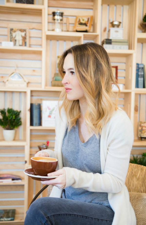 Cozy Coffee Shop Look