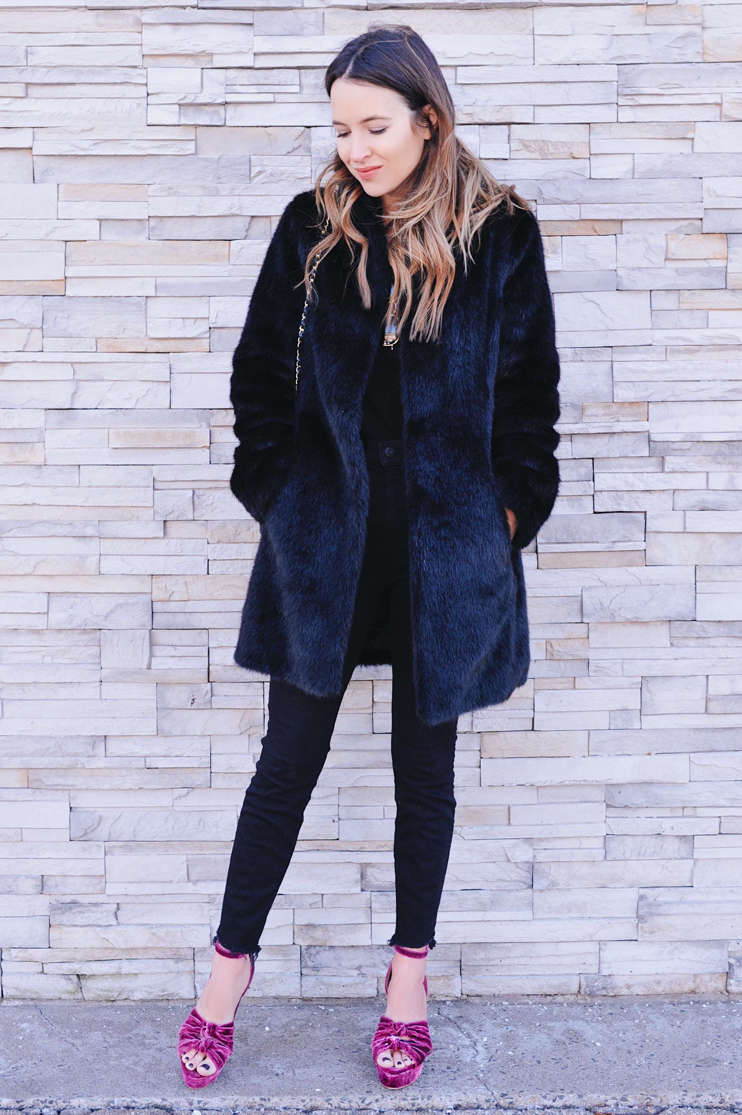 Faux Fur Black Coat Outfit