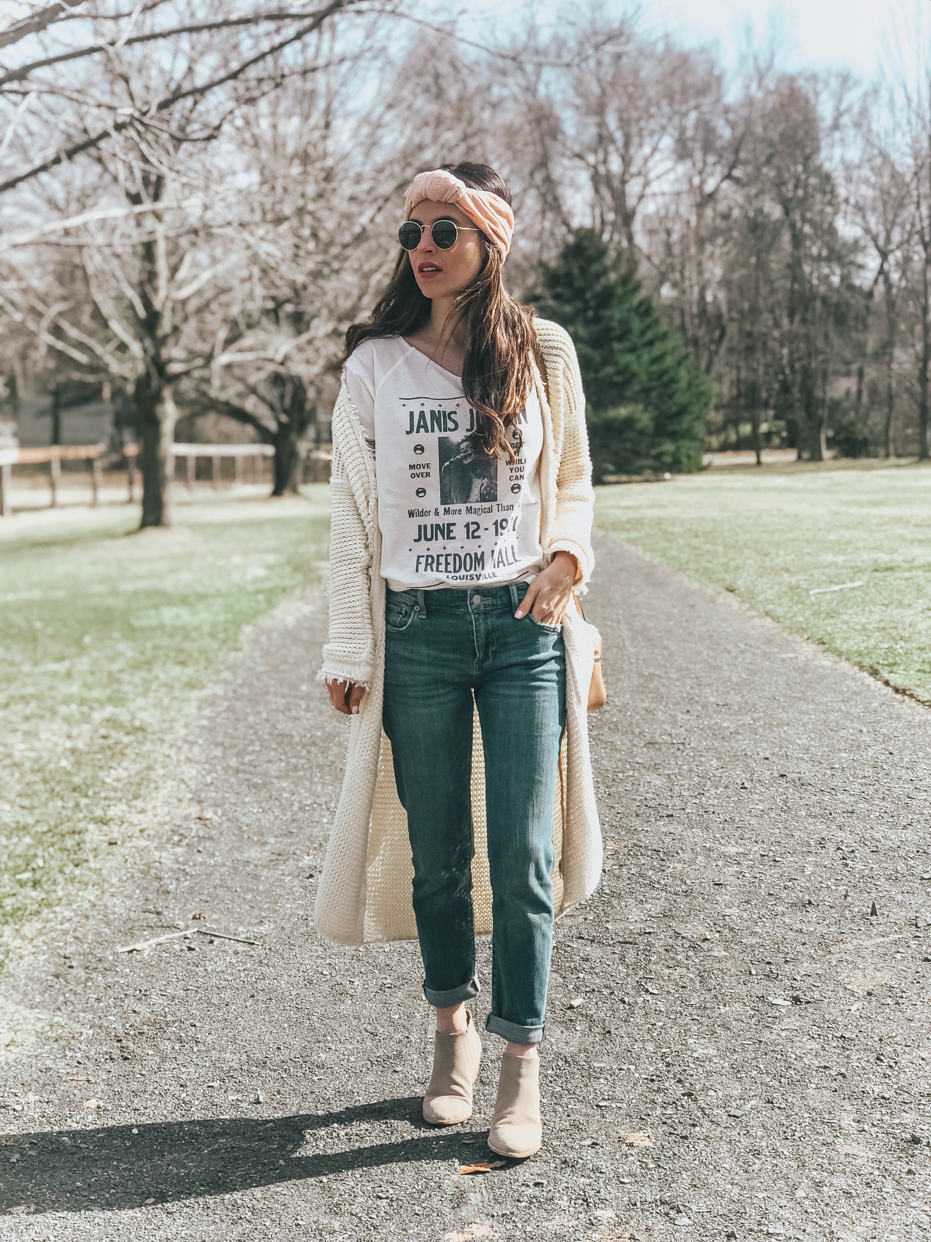 How To Style Graphic Tee