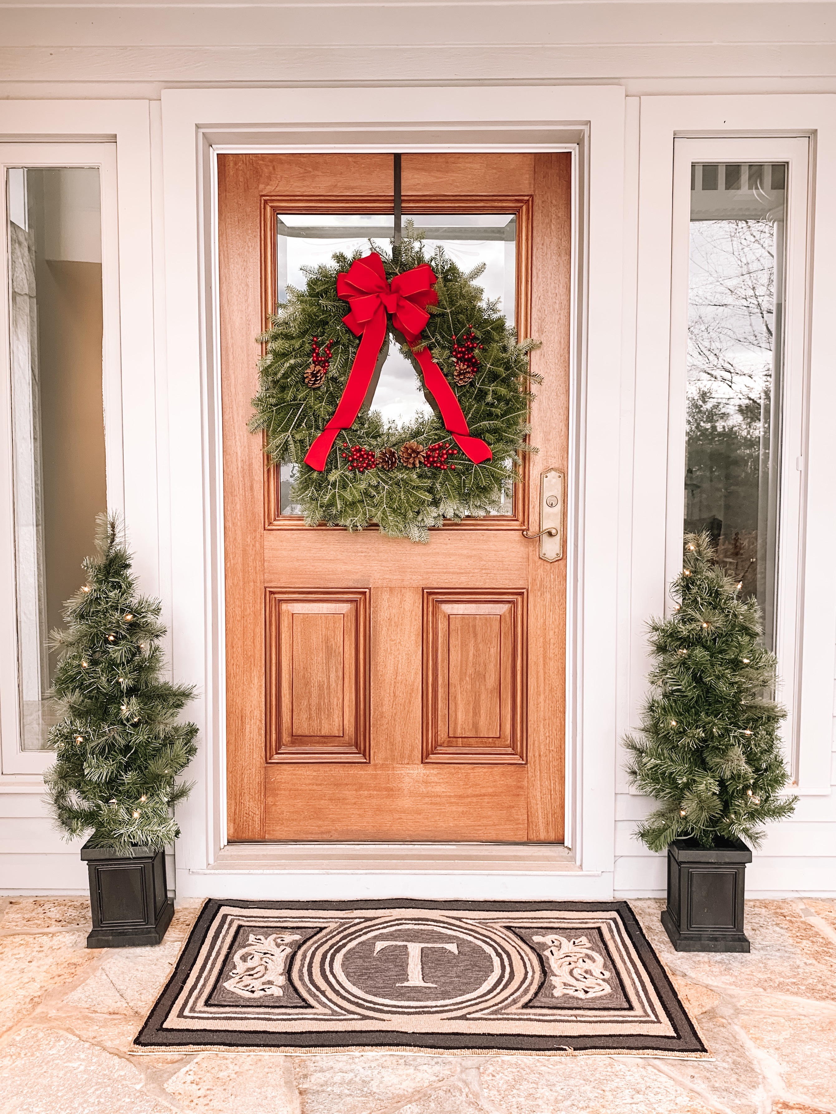 Front Porch Classic Holiday Decor